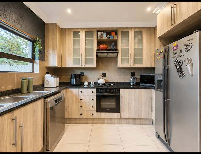 2 BEDROOM TOWNHOUSE FOR SALE IN THREE RIVERS